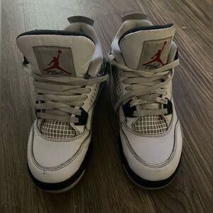 Air Jordan 4 Retro – Size 5Y (EUR 37.5)